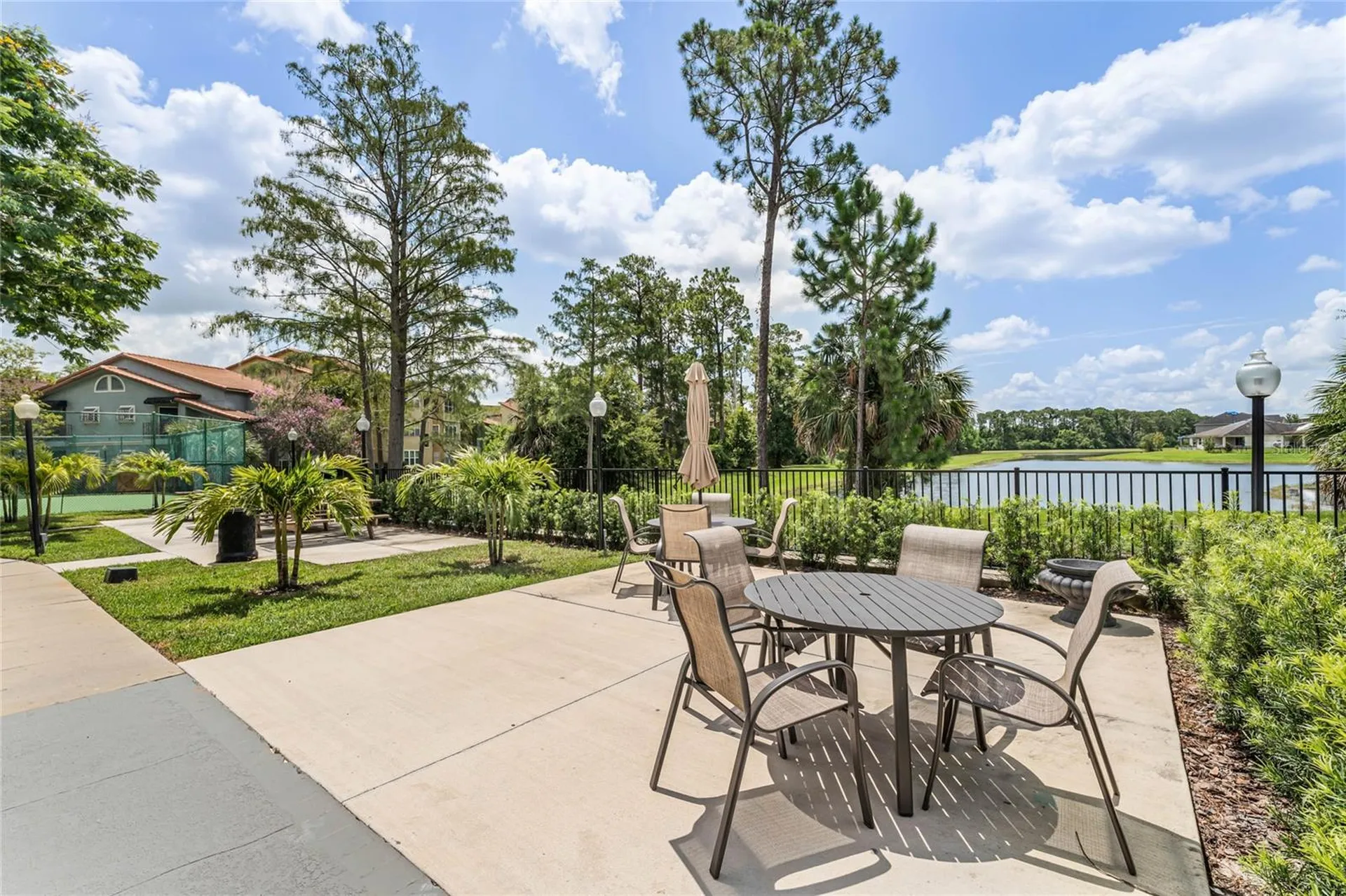 5124 Conroy Road Orlando FL 32811