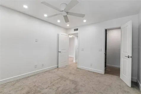 5124 Conroy Road Orlando FL 32811