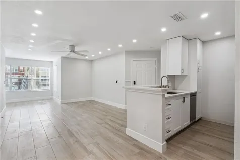 5124 Conroy Road Orlando FL 32811