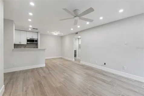 5124 Conroy Road Orlando FL 32811