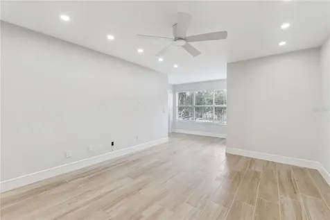 5124 Conroy Road Orlando FL 32811
