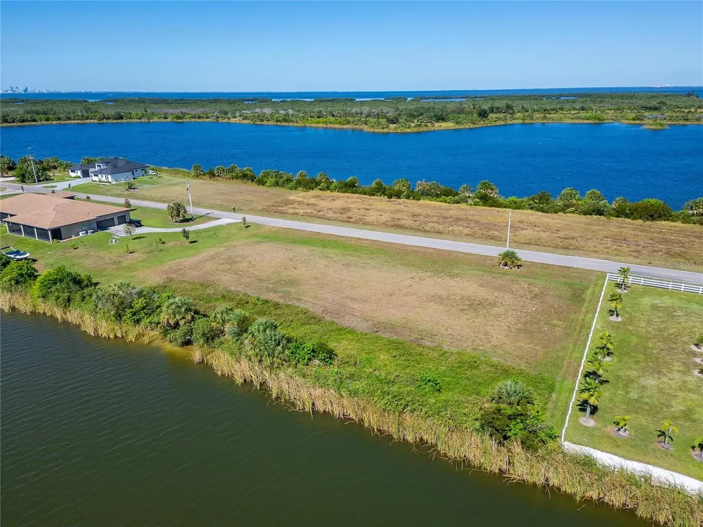 Gulf City Road Ruskin FL 33570