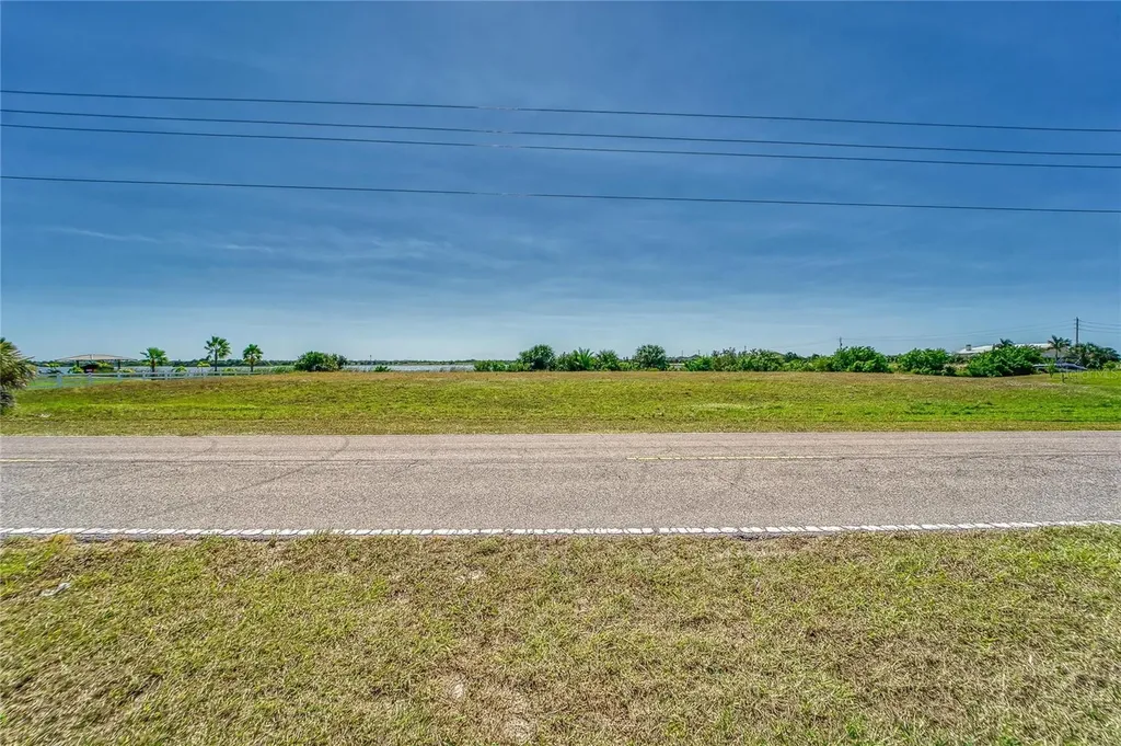 Gulf City Road Ruskin FL 33570