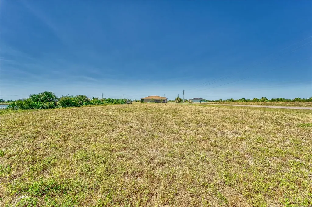 Gulf City Road Ruskin FL 33570