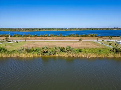 Gulf City Road Ruskin FL 33570