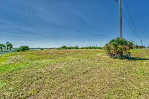 Gulf City Road Ruskin FL 33570