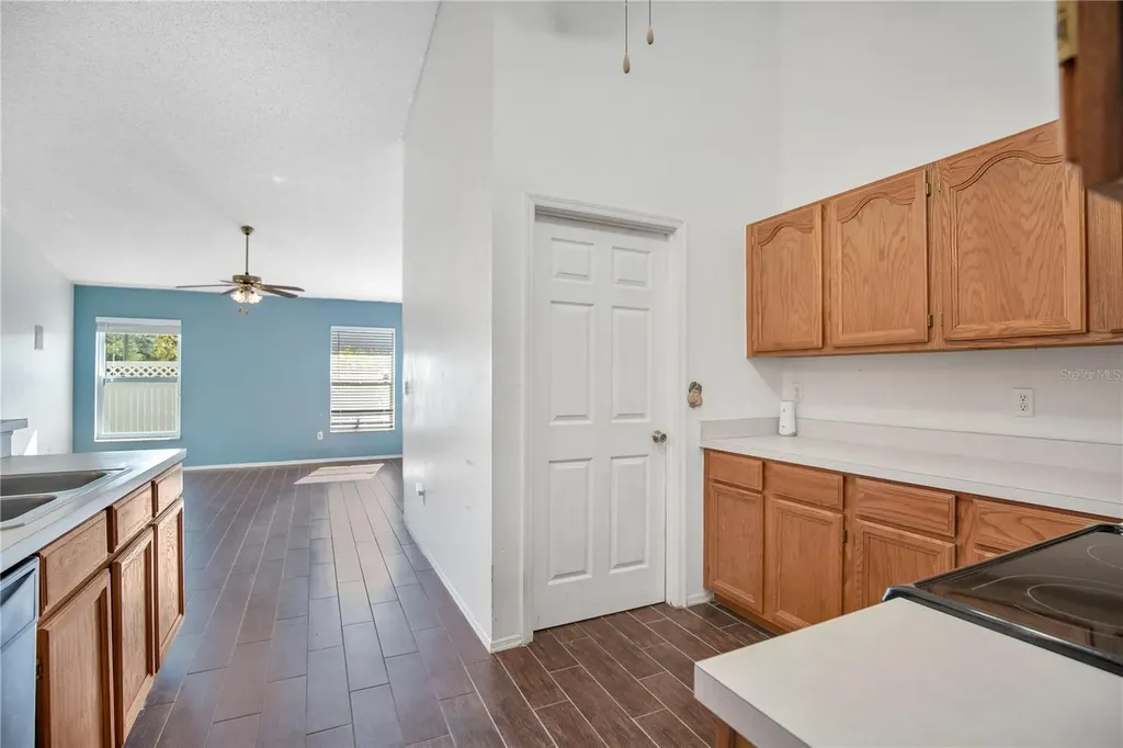 6019 Long Peak Drive Orlando FL 32810