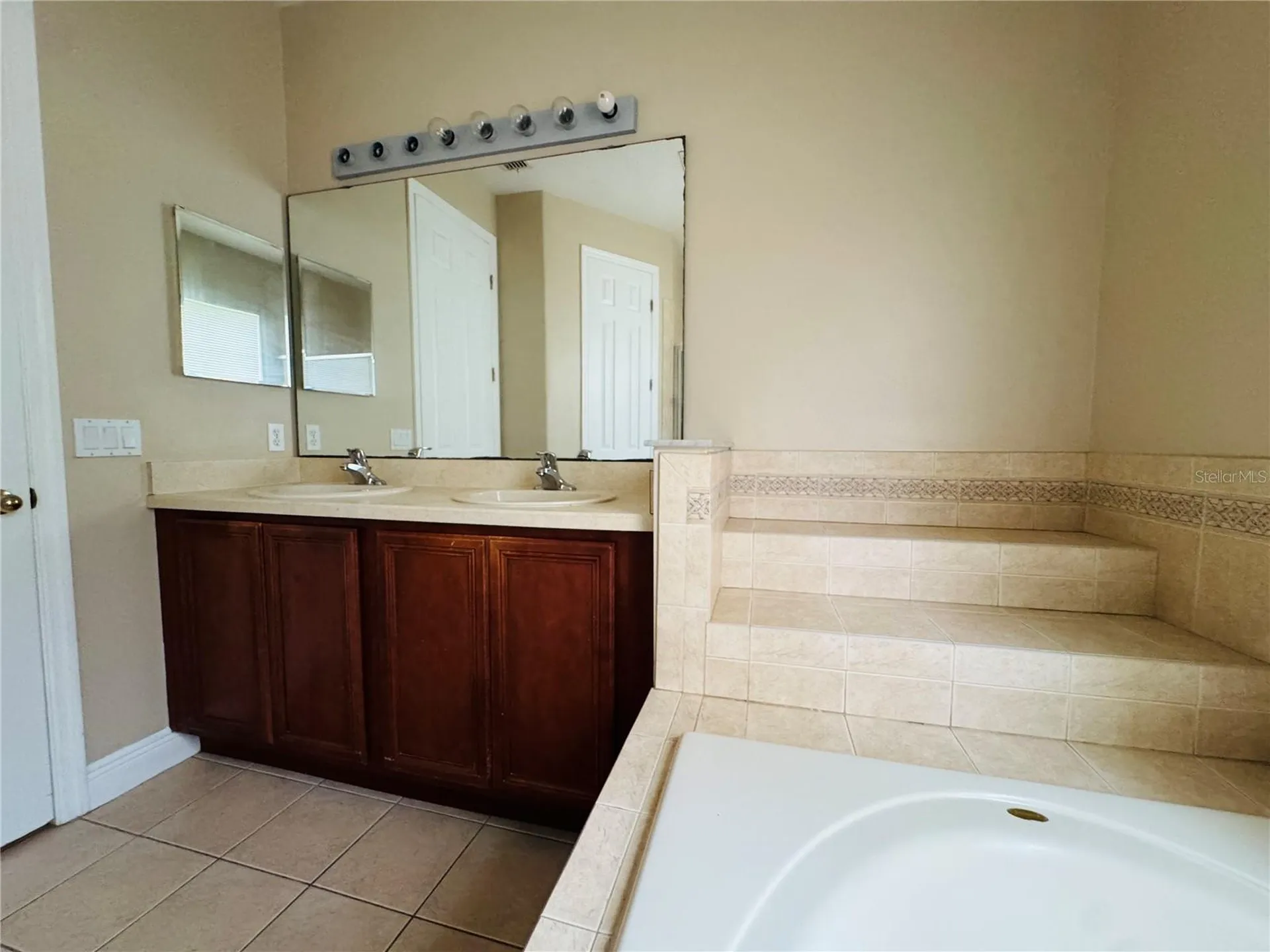 4053 Clipper Court Kissimmee FL 34746