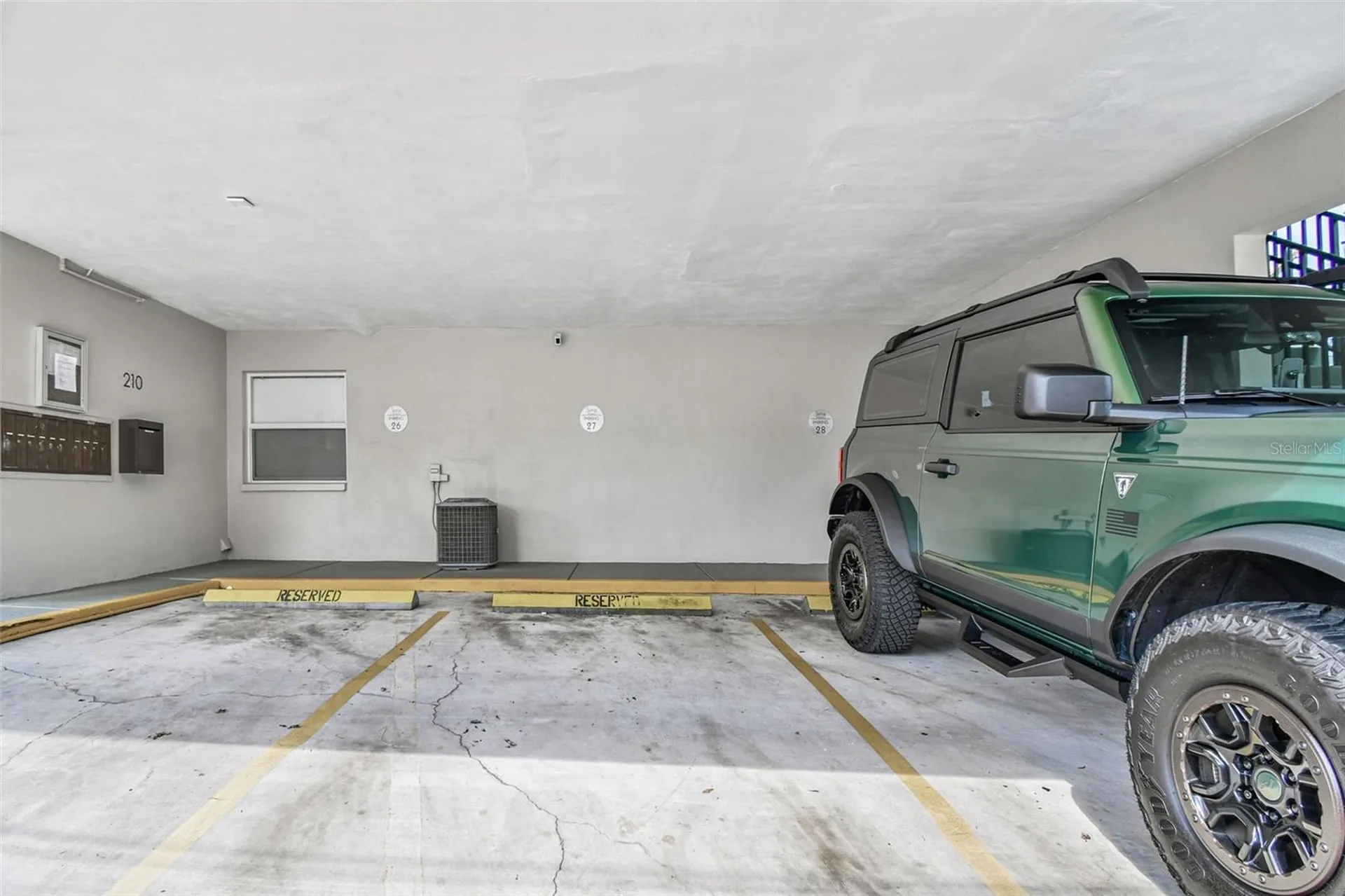 210 6th Avenue N St Petersburg FL 33701
