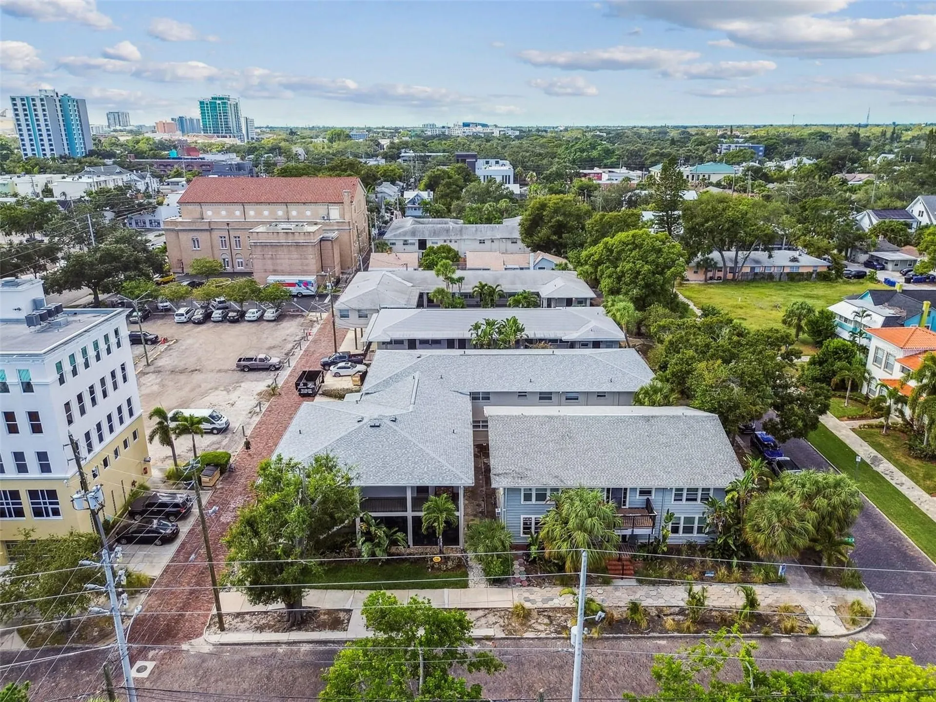 210 6th Avenue N St Petersburg FL 33701