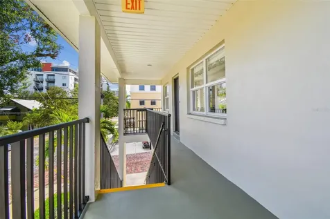 210 6th Avenue N St Petersburg FL 33701