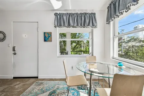210 6th Avenue N St Petersburg FL 33701