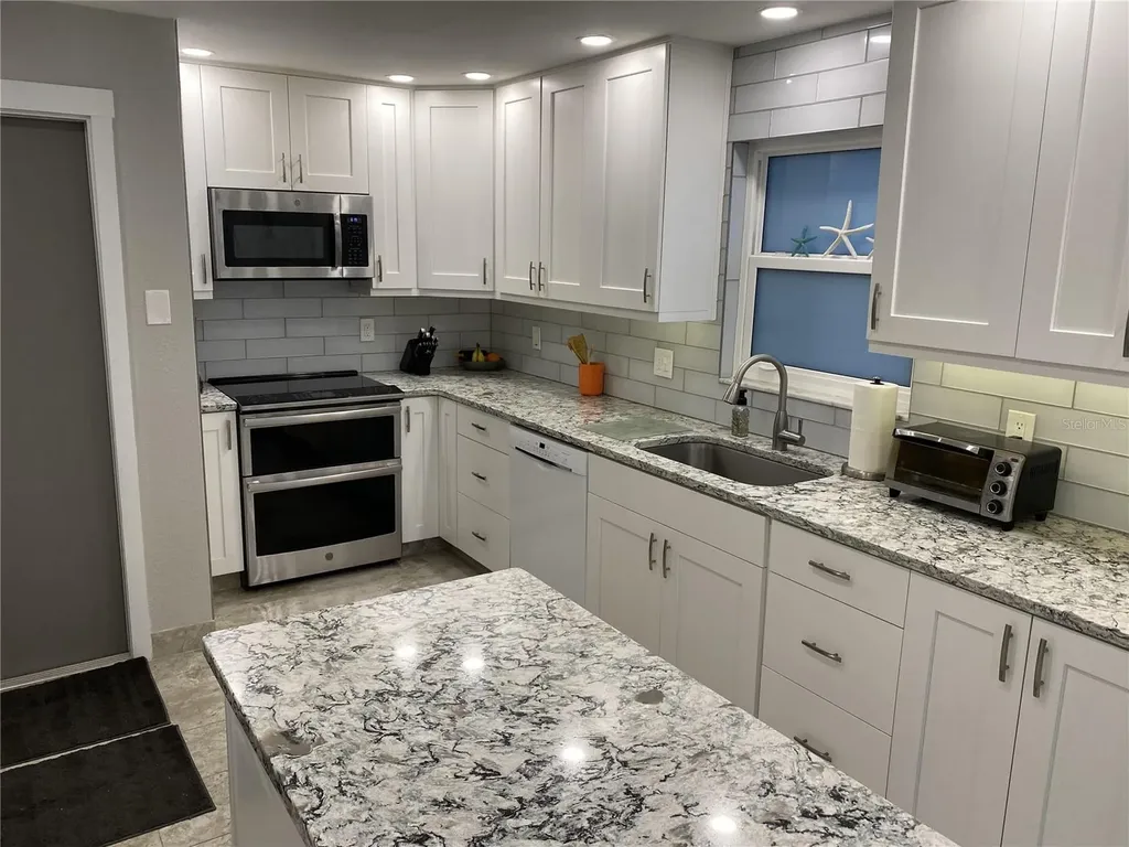 1571 S Atlantic Avenue New Smyrna Beach FL 32169
