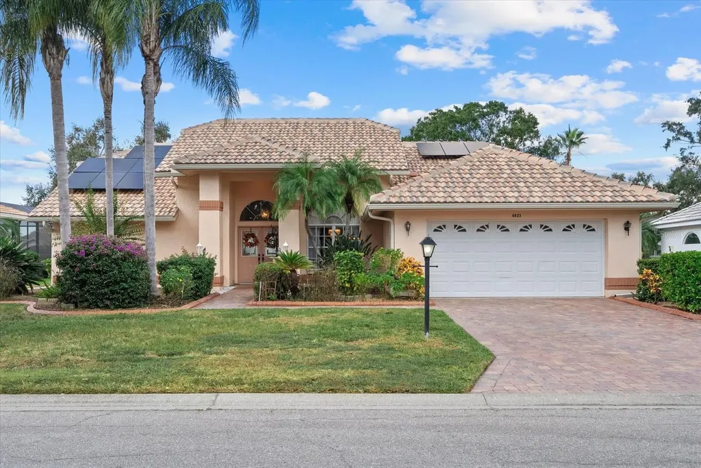 6423 Drewrys Bluff Bradenton FL 34203