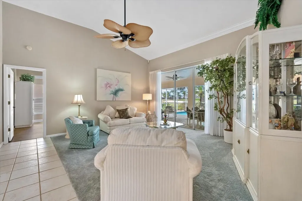 6423 Drewrys Bluff Bradenton FL 34203