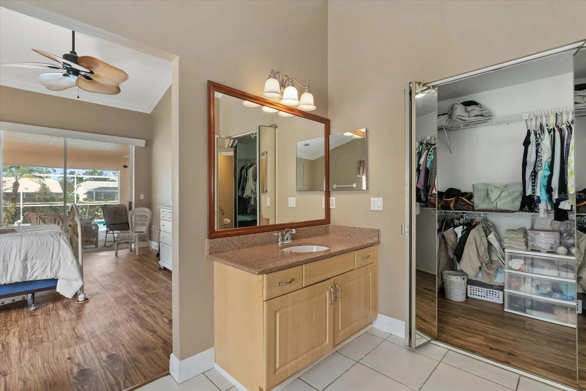 6423 Drewrys Bluff Bradenton FL 34203