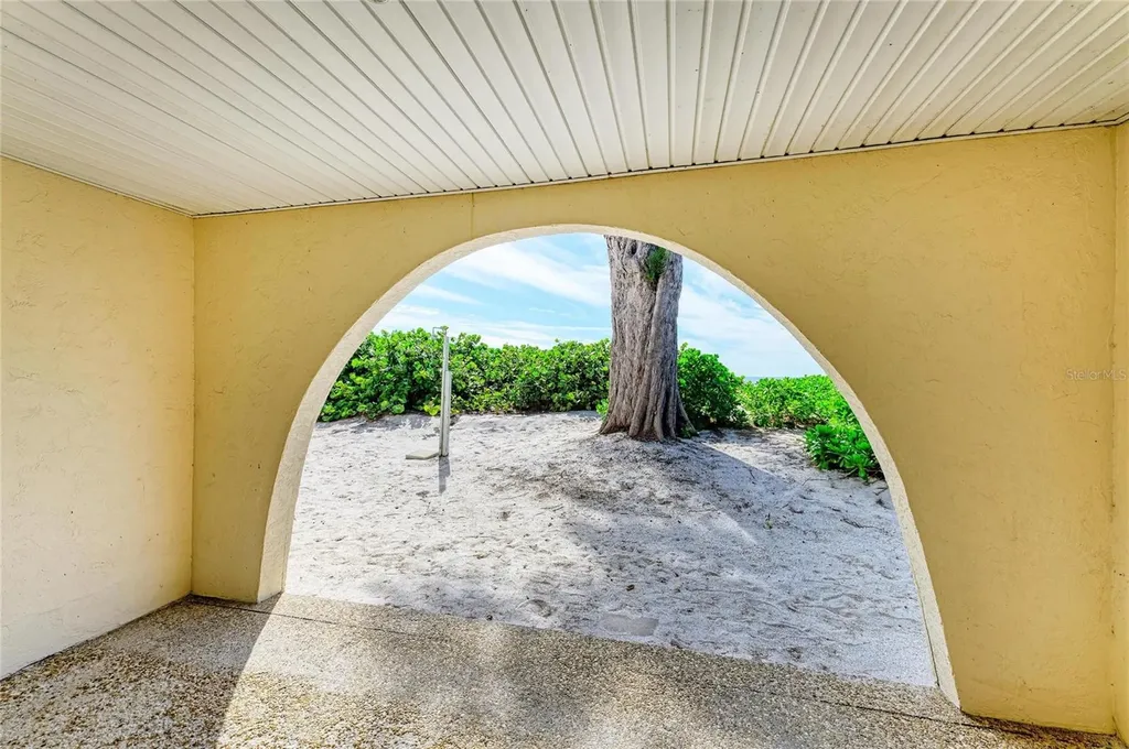 101 73rd Street Holmes Beach FL 34217