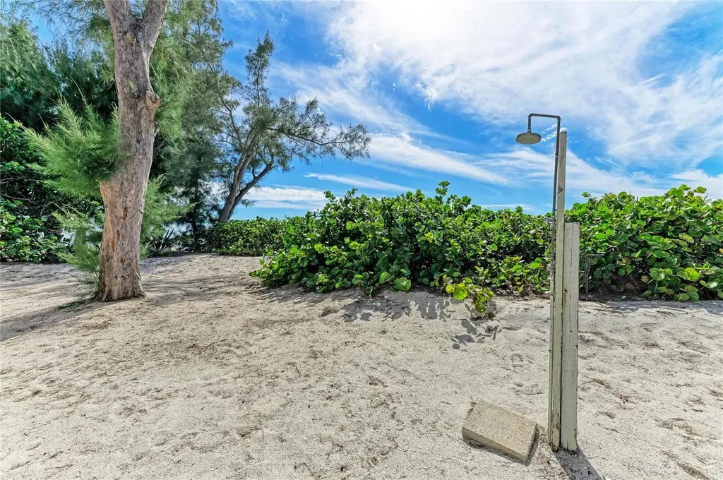 101 73rd Street Holmes Beach FL 34217