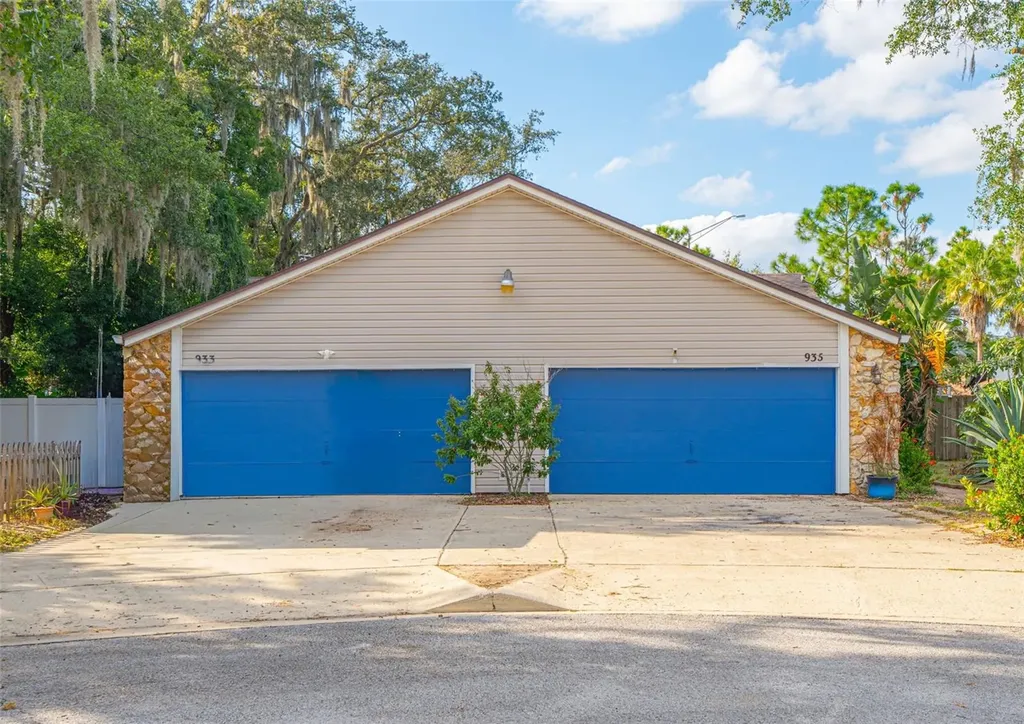 933 And 935 Robinhood Court Maitland FL 32751