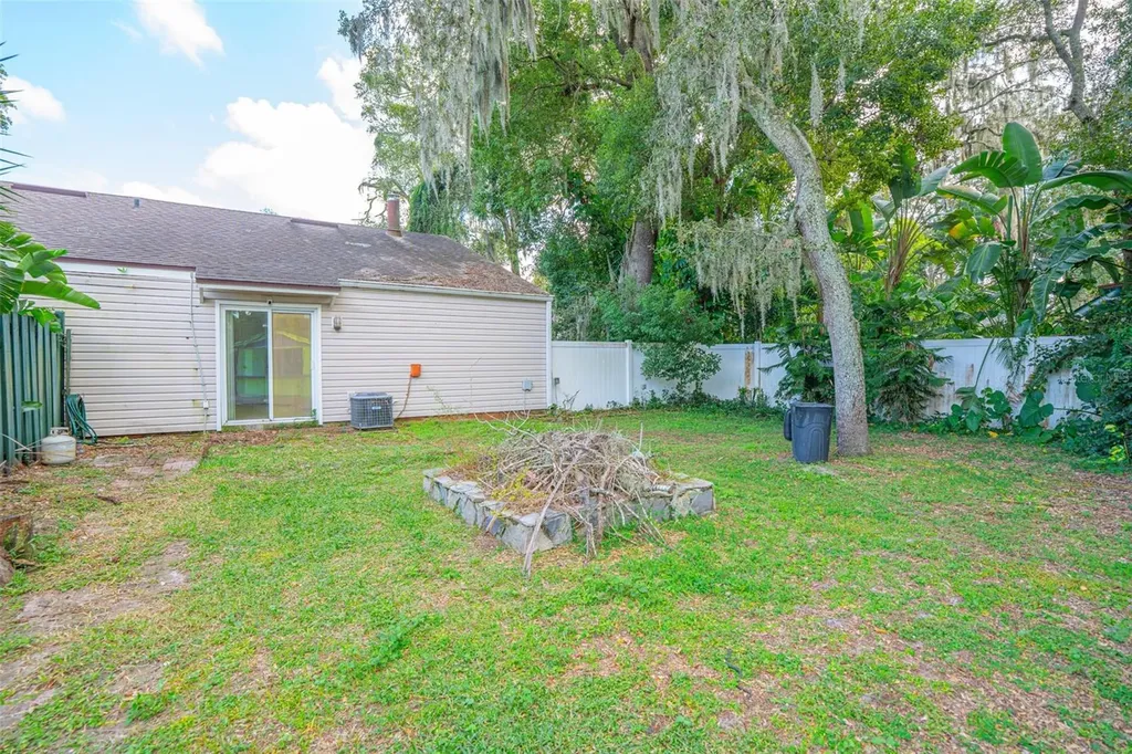 933 And 935 Robinhood Court Maitland FL 32751