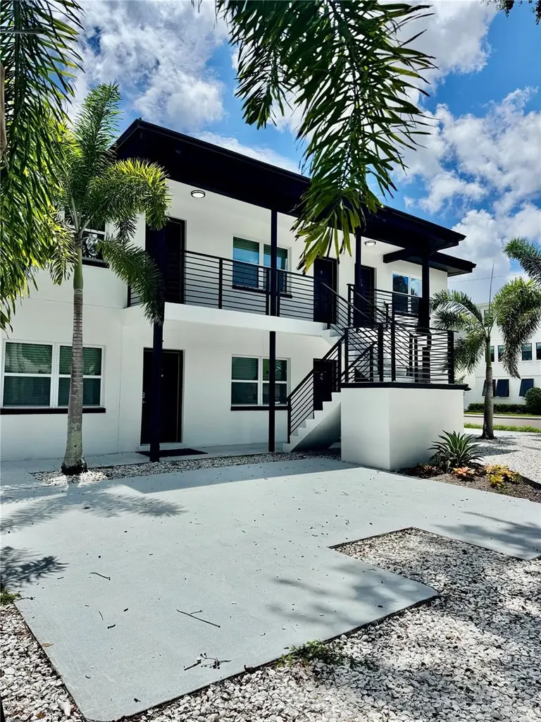 1921 Drive Martin Luther King Jr Street N St Petersburg FL 33704