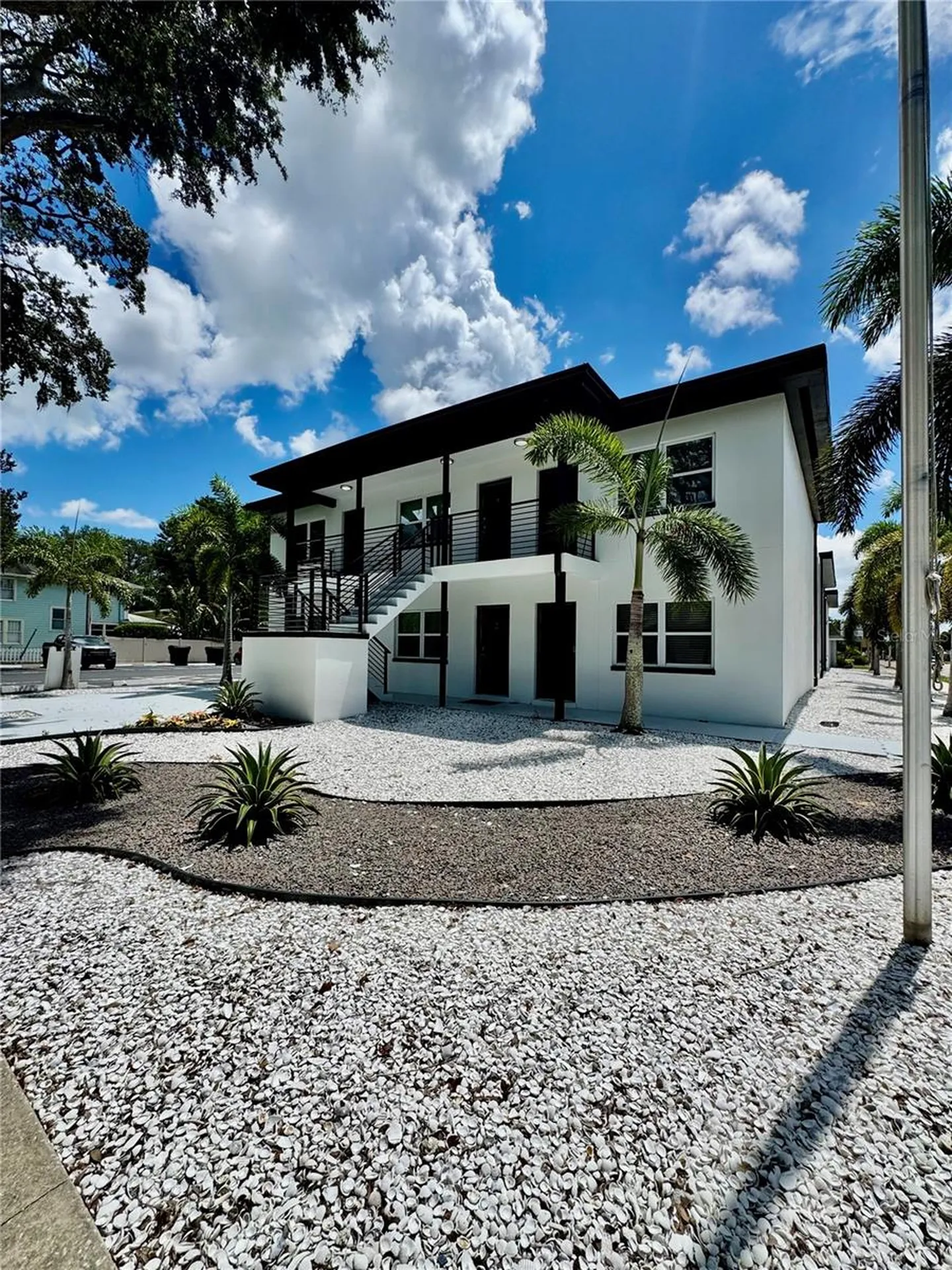 1921 Drive Martin Luther King Jr Street N St Petersburg FL 33704