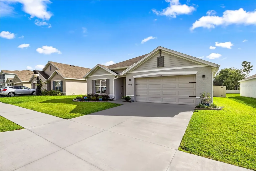 207 SE 66th Court Ocala FL 34472