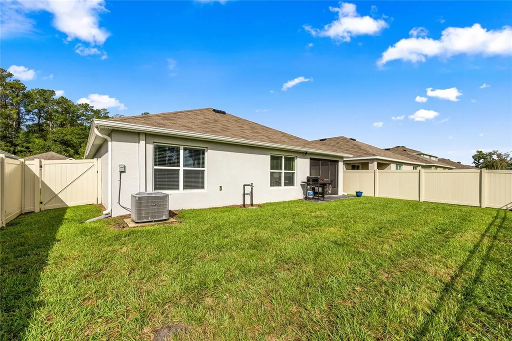 207 SE 66th Court Ocala FL 34472