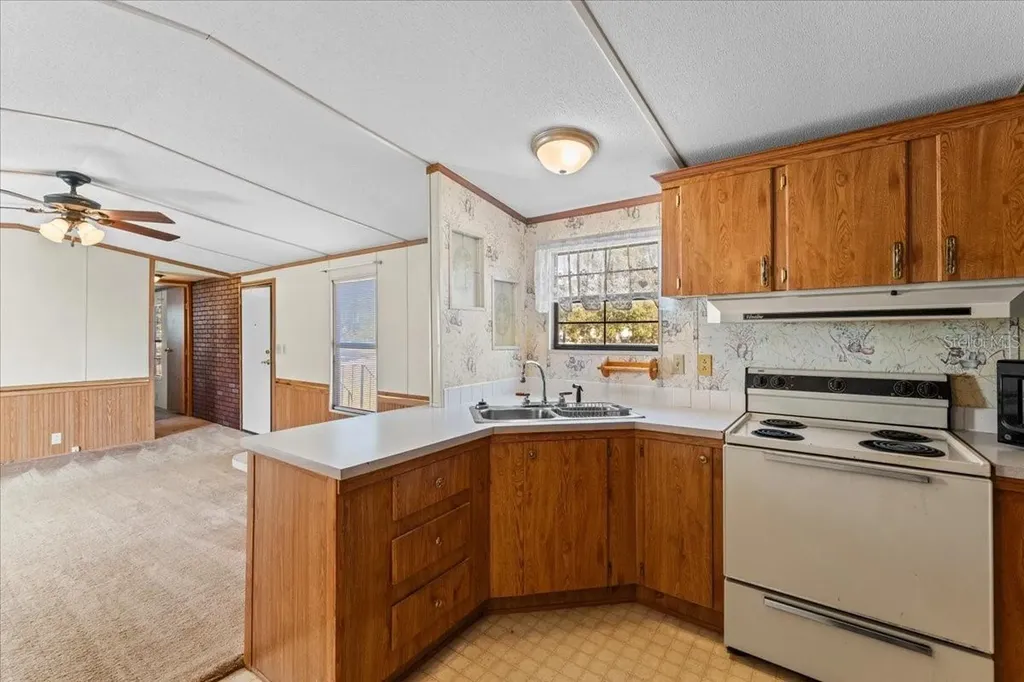 12001 Rhodine Road Riverview FL 33579