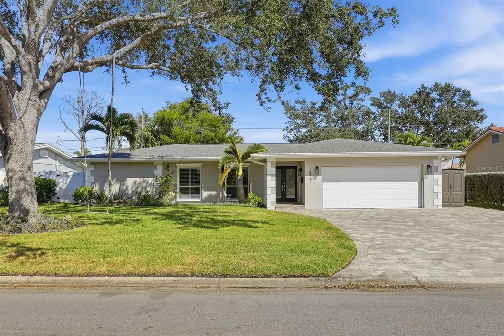 1937 Dolphin Boulevard S St Petersburg FL 33707