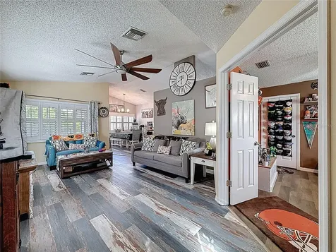 6811 Kingstree Court Port Richey FL 34668