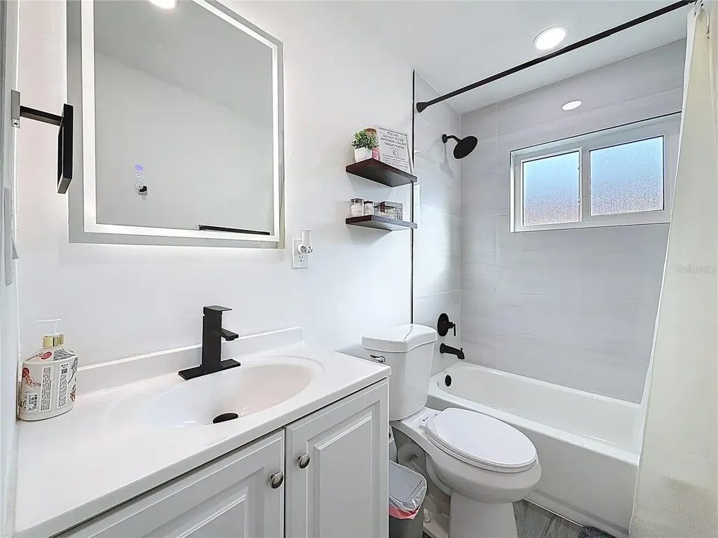 4026 Indianapolis Street NE St Petersburg FL 33703