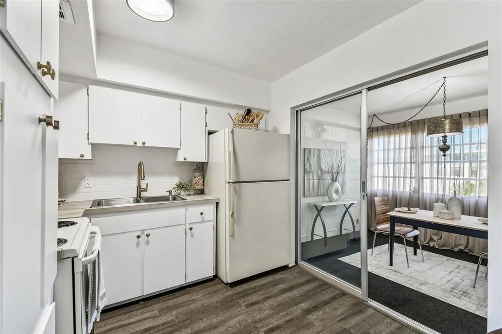 5861 42nd Terrace N Kenneth City FL 33709