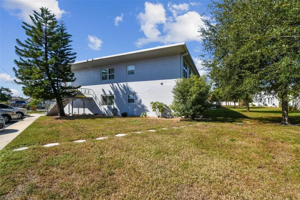 5861 42nd Terrace N Kenneth City FL 33709