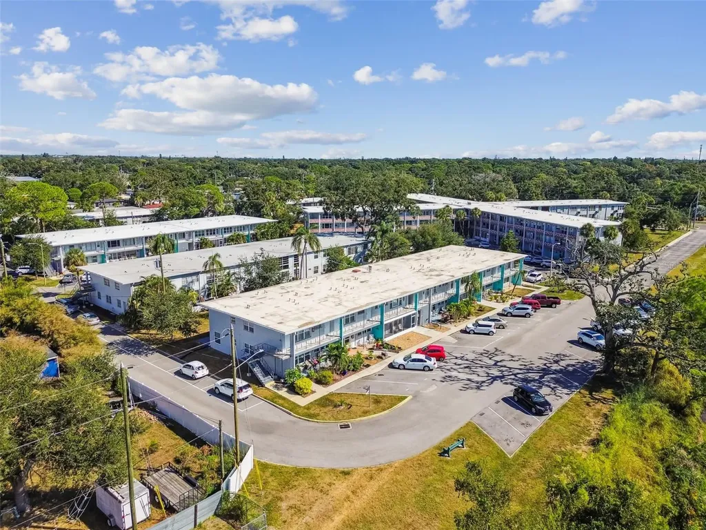 5861 42nd Terrace N Kenneth City FL 33709