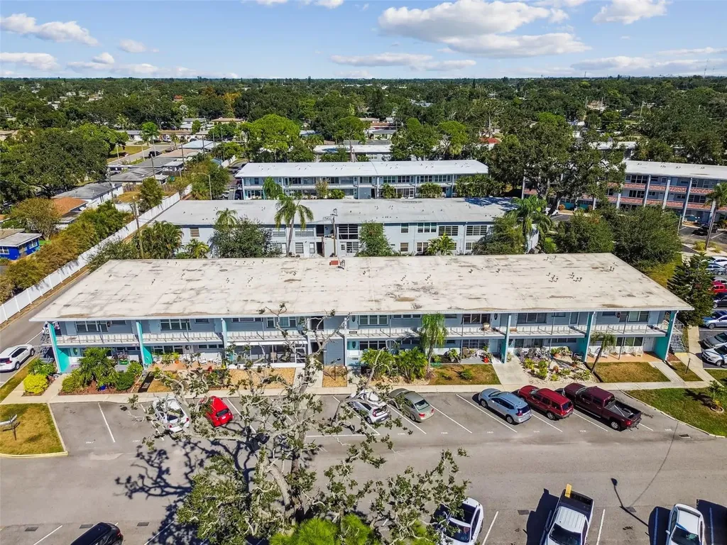 5861 42nd Terrace N Kenneth City FL 33709