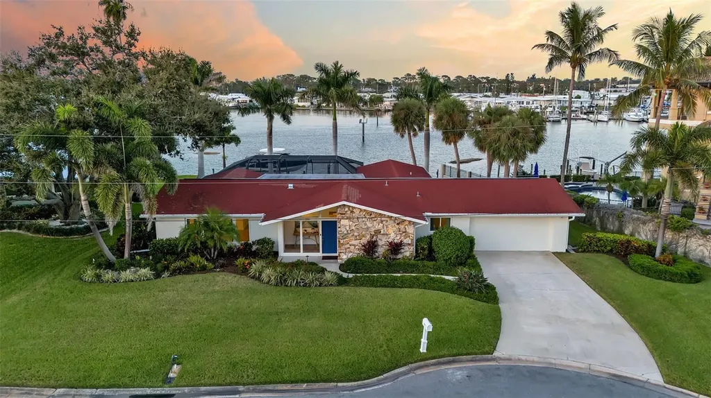 318 Nassau Street N Venice FL 34285
