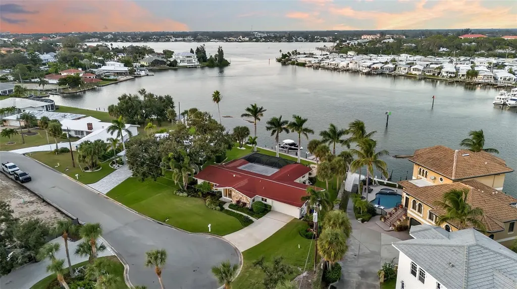318 Nassau Street N Venice FL 34285