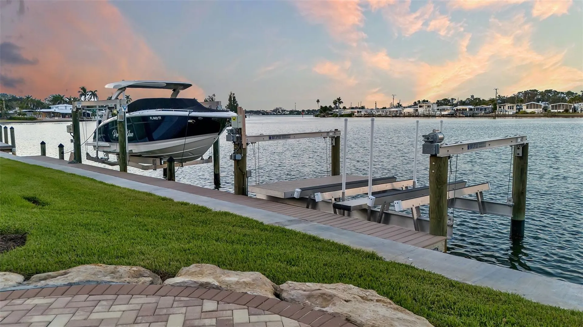 318 Nassau Street N Venice FL 34285
