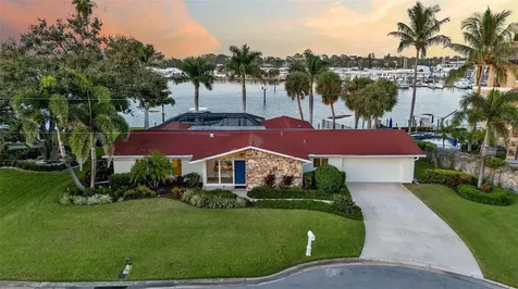 318 Nassau Street N Venice FL 34285