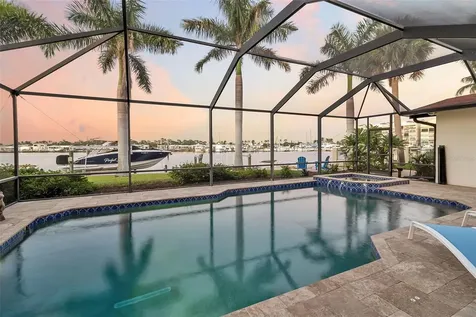 318 Nassau Street N Venice FL 34285