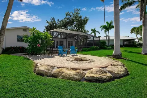 318 Nassau Street N Venice FL 34285