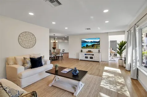 318 Nassau Street N Venice FL 34285
