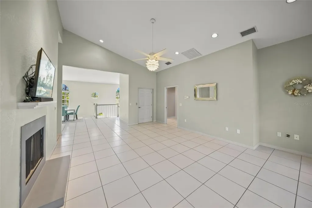 569 Juan Anasco Drive Longboat Key FL 34228