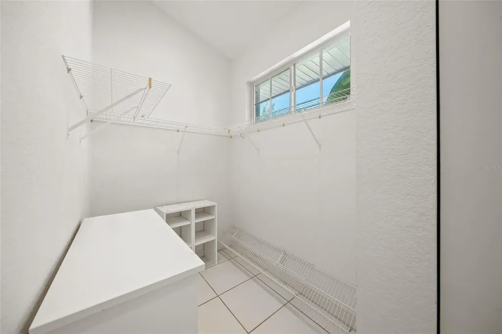 569 Juan Anasco Drive Longboat Key FL 34228