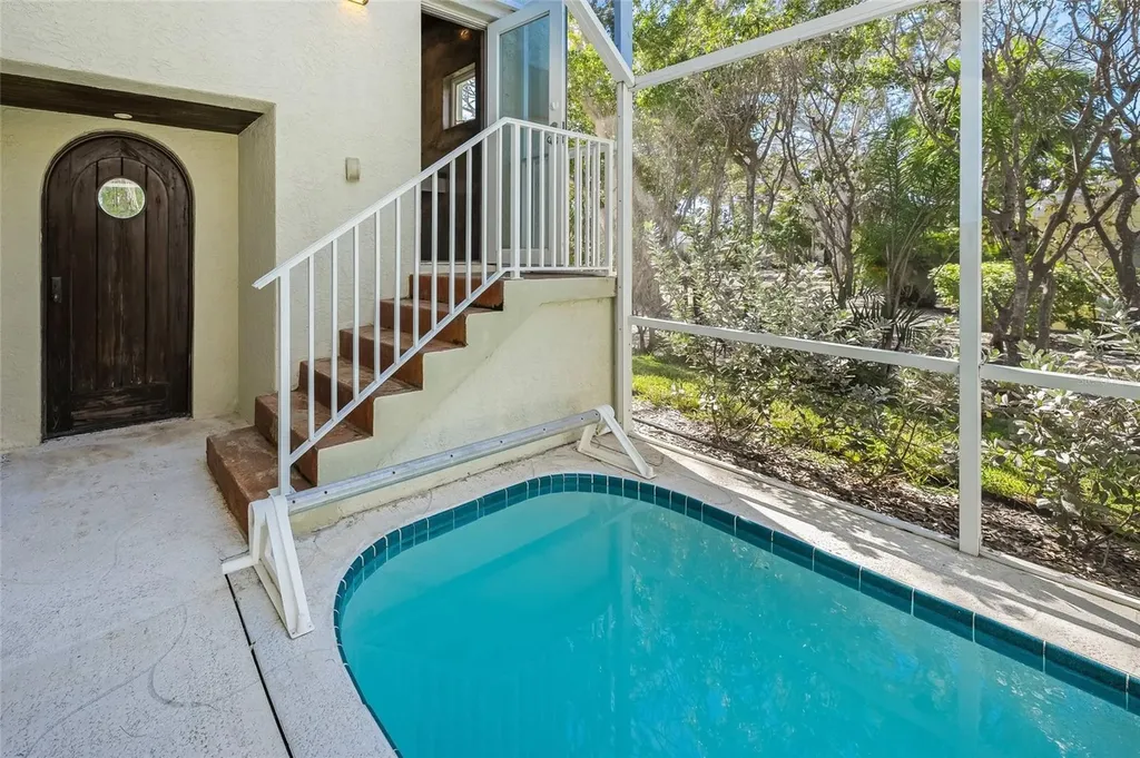 569 Juan Anasco Drive Longboat Key FL 34228