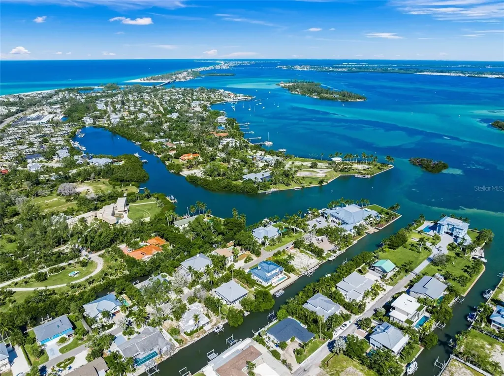569 Juan Anasco Drive Longboat Key FL 34228