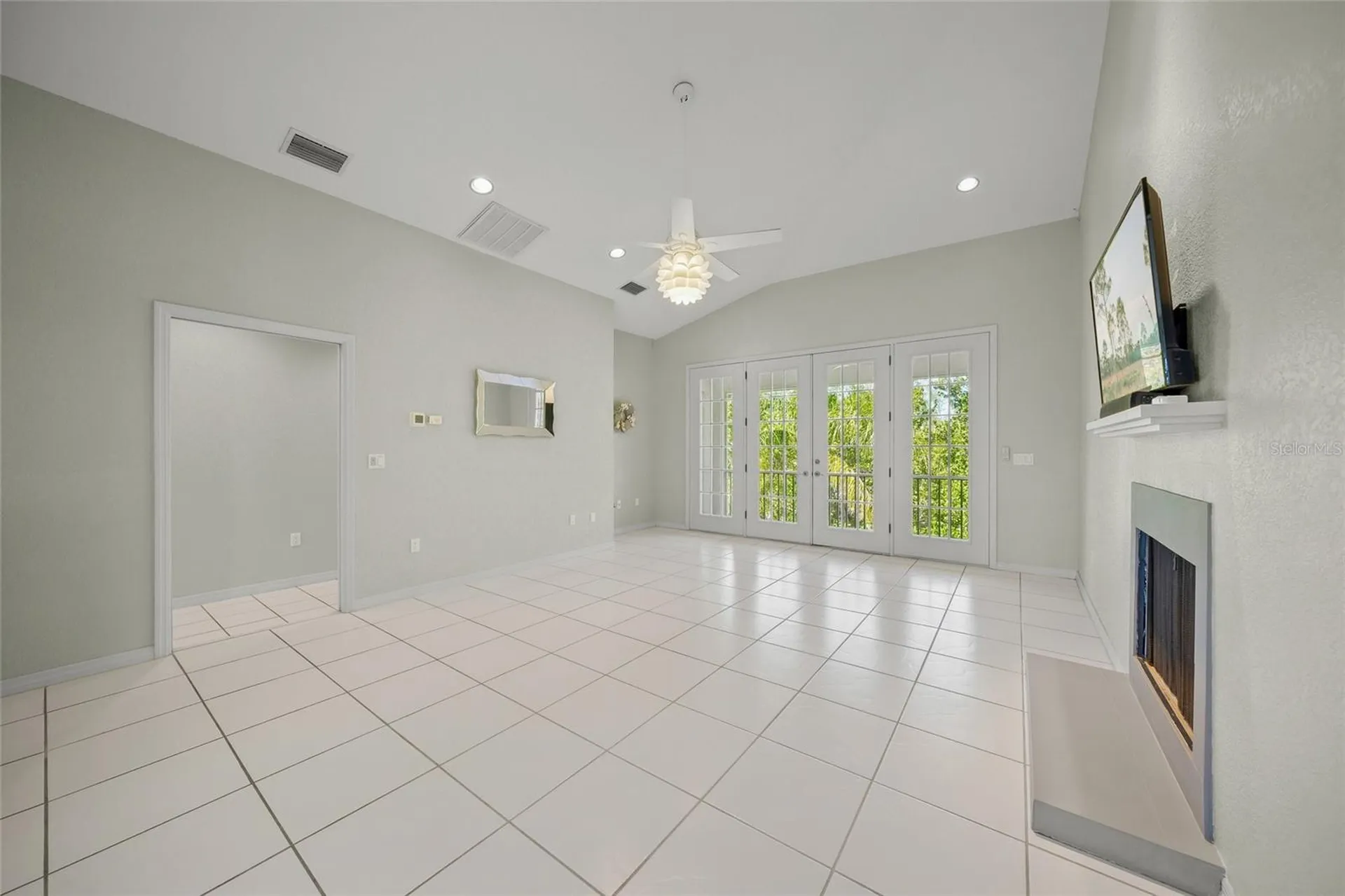 569 Juan Anasco Drive Longboat Key FL 34228