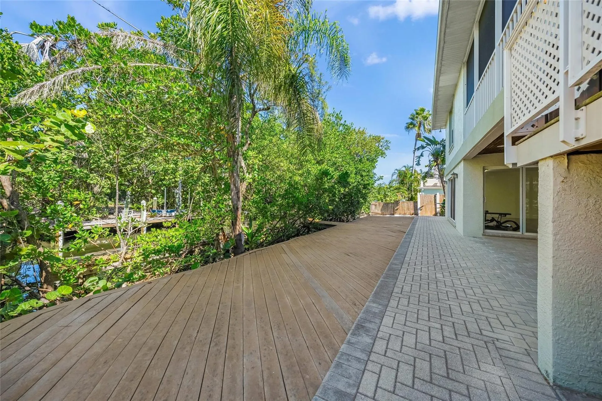 569 Juan Anasco Drive Longboat Key FL 34228