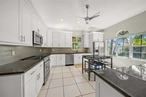 569 Juan Anasco Drive Longboat Key FL 34228